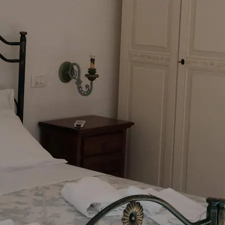 Pollino Flower Park بيت ضيافة