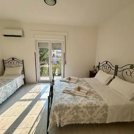 بيت ضيافة Pollino Flower Park فيدجانيلو